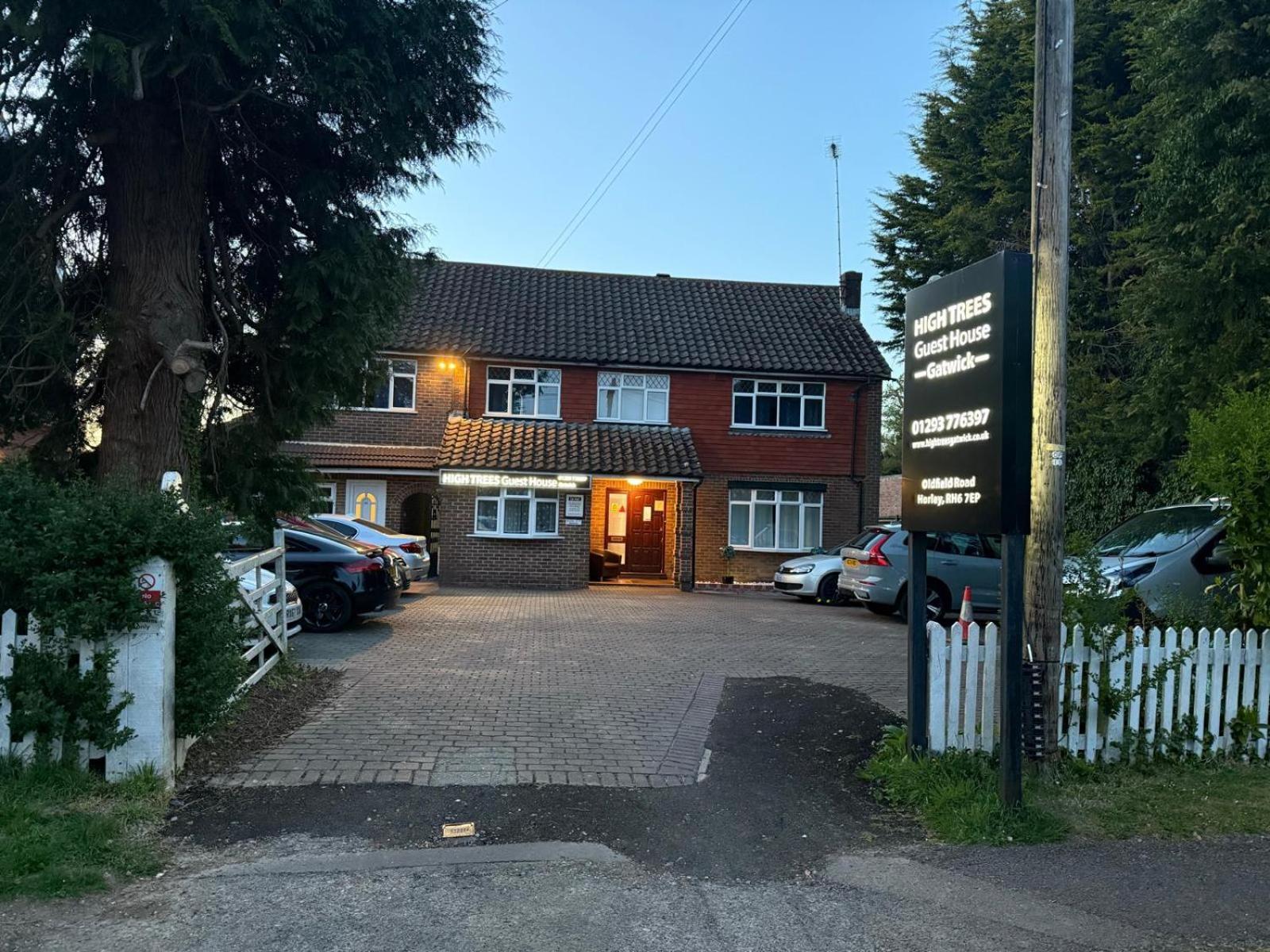 High Trees Guest House Gatwick Horley Exterior foto